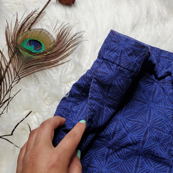 Khakis by Gap Shorts - Picture 4 of 8